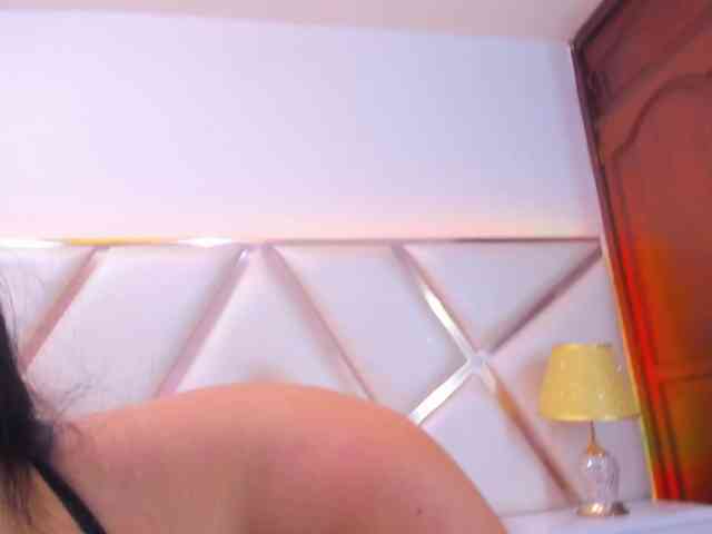 KarinaGomez webcam
