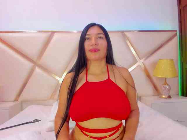 KarinaGomez webcam