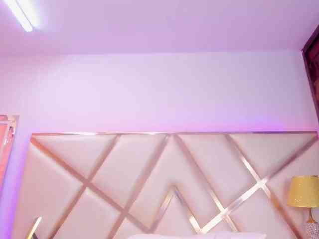 KarinaGomez webcam