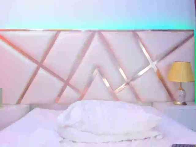 KarinaGomez webcam