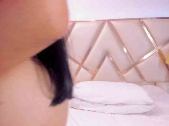 KarinaGomez webcam