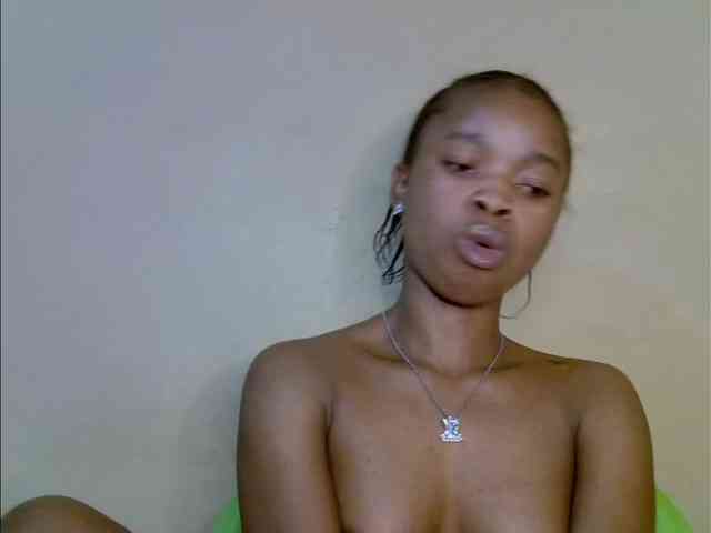Emilylove1 webcam