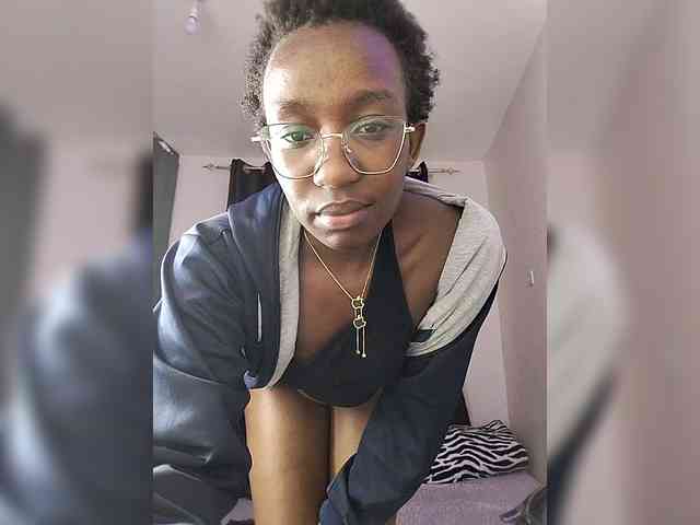 Miss025-Temptation webcam