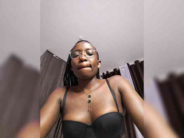 Miss025-Temptation webcam