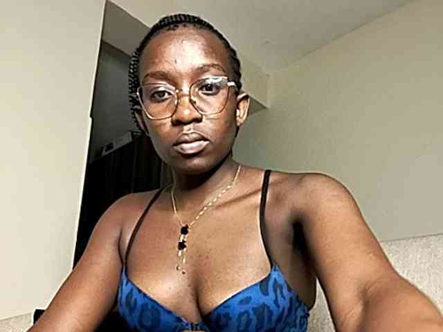 Miss025-Temptation webcam
