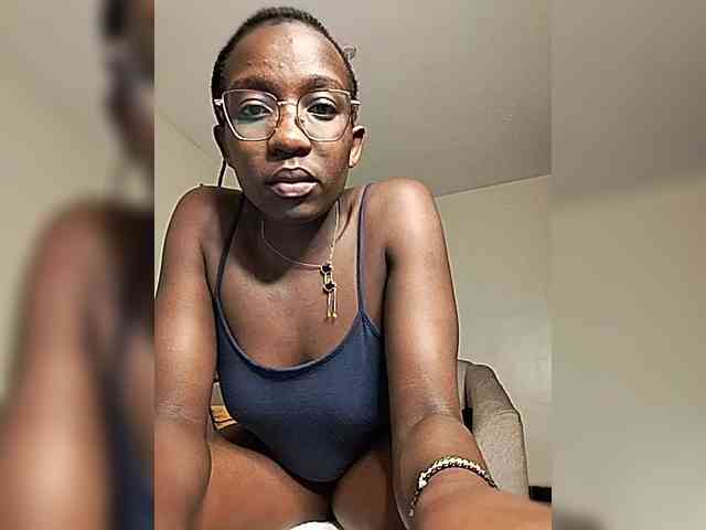 Miss025-Temptation webcam