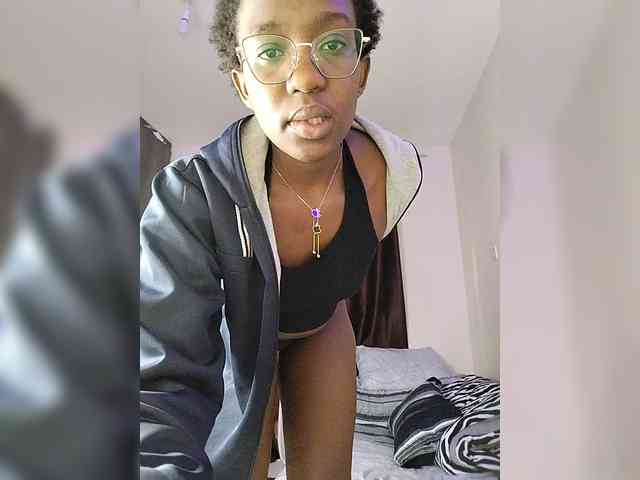 Miss025-Temptation webcam