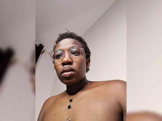 Miss025-Temptation webcam