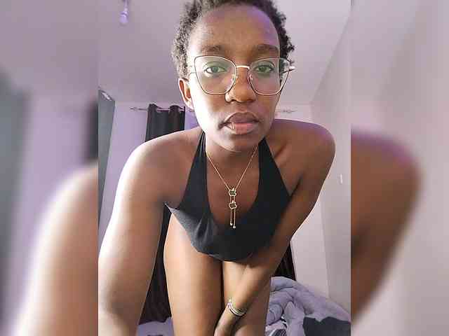 Miss025-Temptation webcam