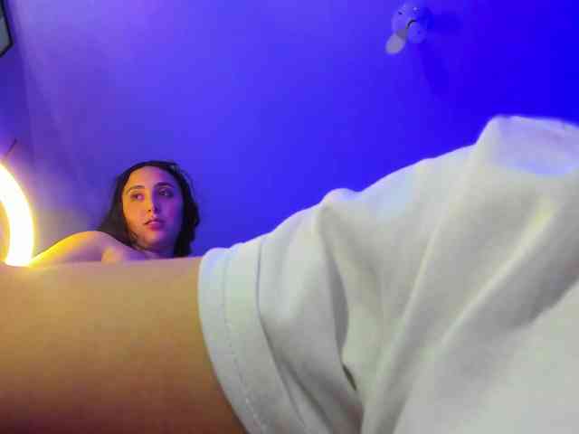 Luckysex8 webcam
