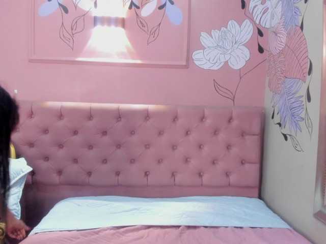 IsabellaLuxe on BongaCams 