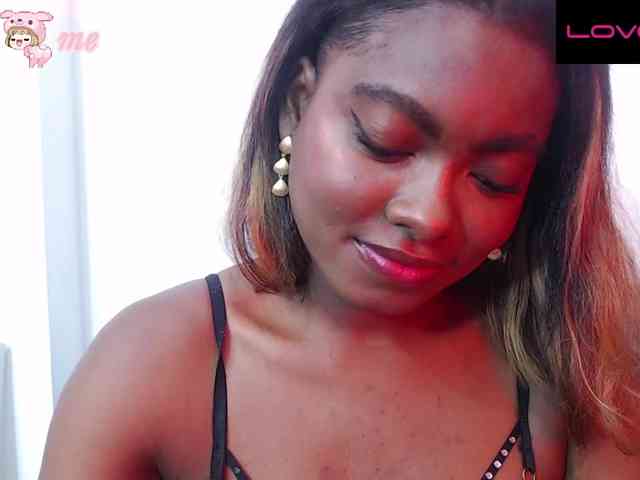 MarcelaGrey webcam