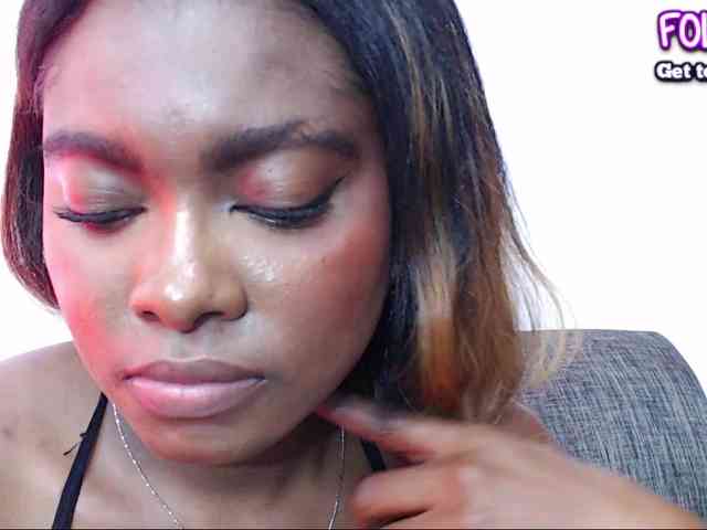 MarcelaGrey webcam