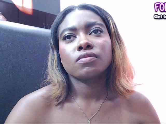 MarcelaGrey webcam