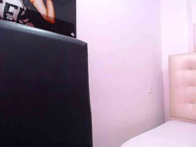 MarcelaGrey webcam