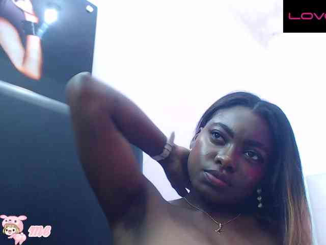 MarcelaGrey webcam