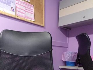 BellaSaint Porn Show