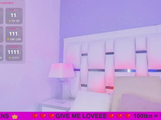 BellaSaint Porn Show