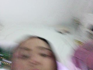 BellaSaint Porn Show