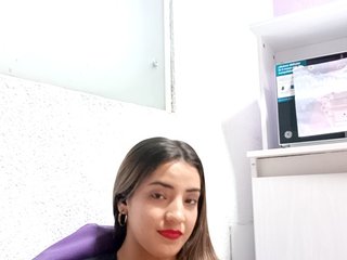 BellaSaint Porn Show