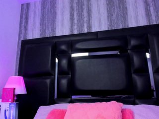 BellaSaint Porn Show