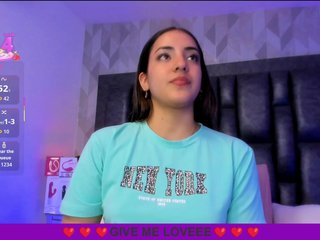 BellaSaint Porn Show