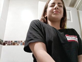 BellaSaint Porn Show