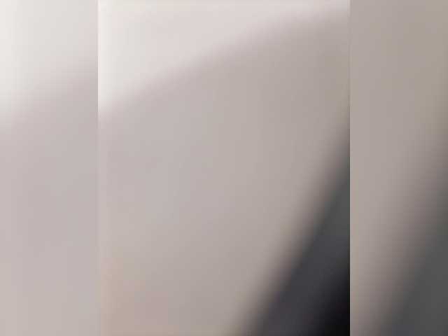 BellaSaint's BongaCams show and profile