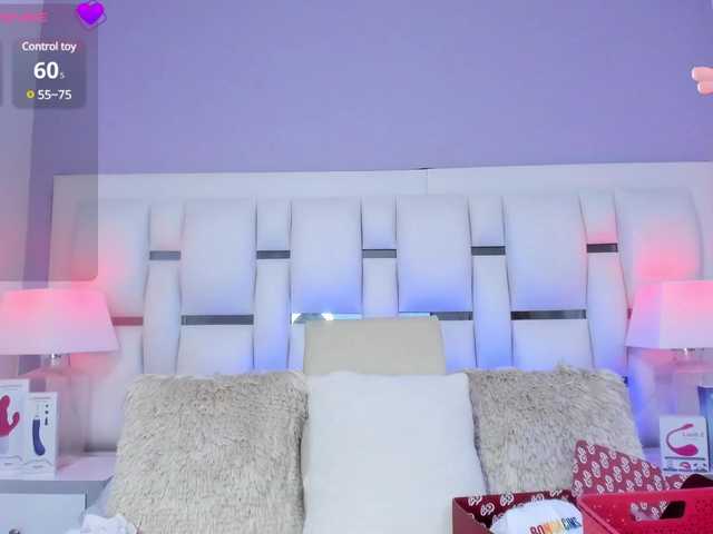  BellaSaint chat room