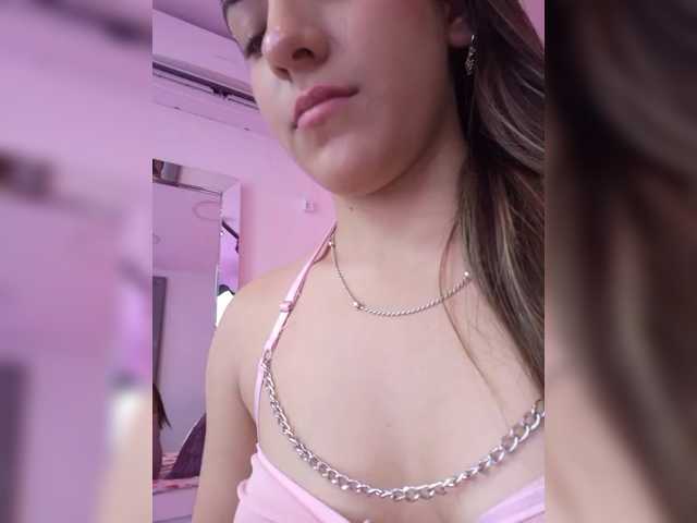 BellaSaint from BongaCams is Freechat