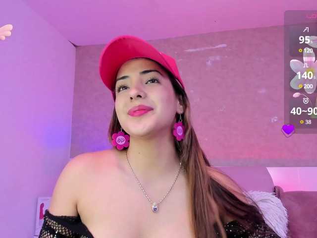  BellaSaint chat room