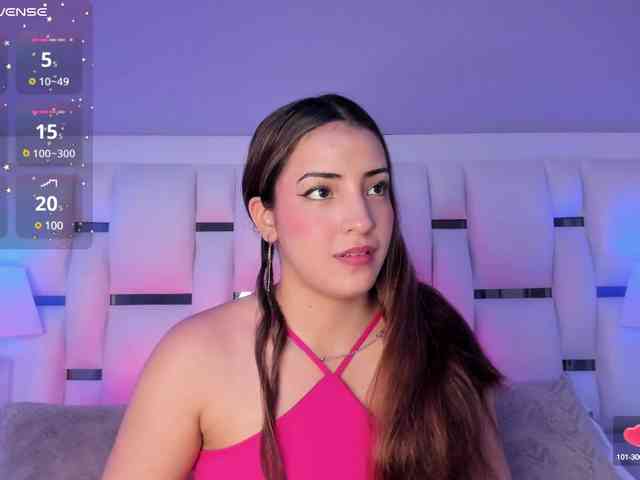 BellaSaint webcam
