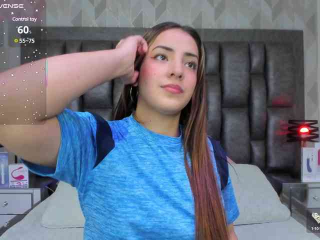 BellaSaint webcam