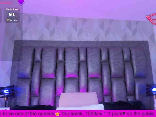 BellaSaint webcam
