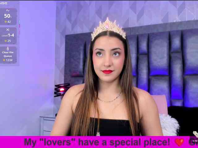 BellaSaint webcam