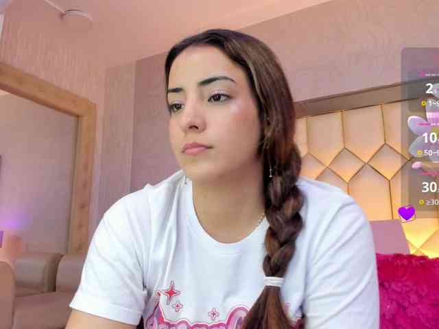 video chatting BellaSaint