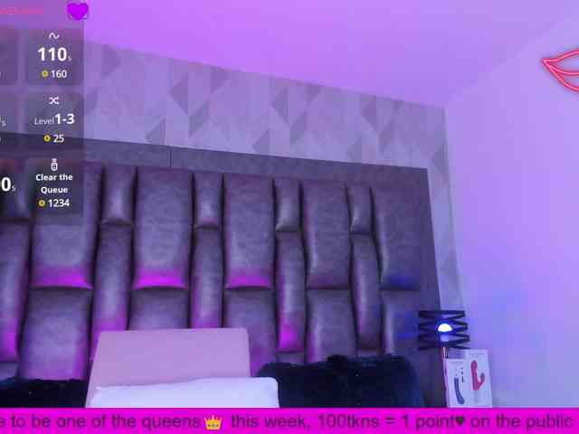 BellaSaint webcam
