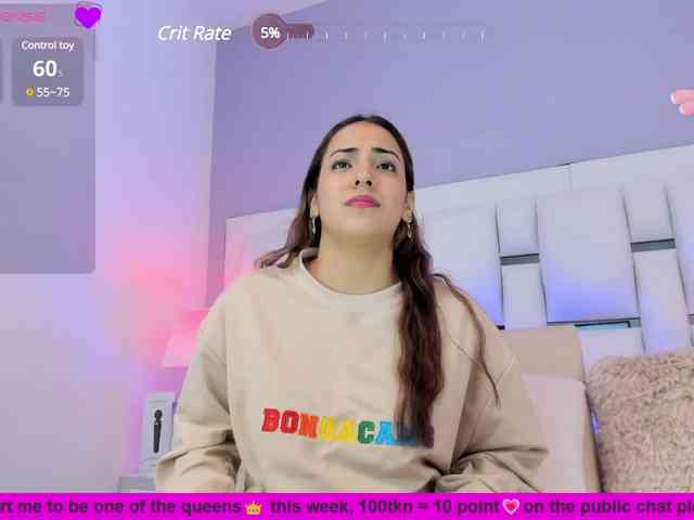 BellaSaint webcam