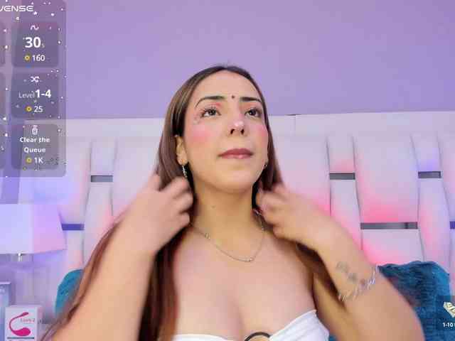 BellaSaint webcam
