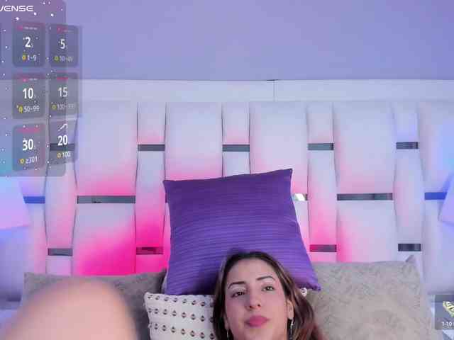 BellaSaint webcam