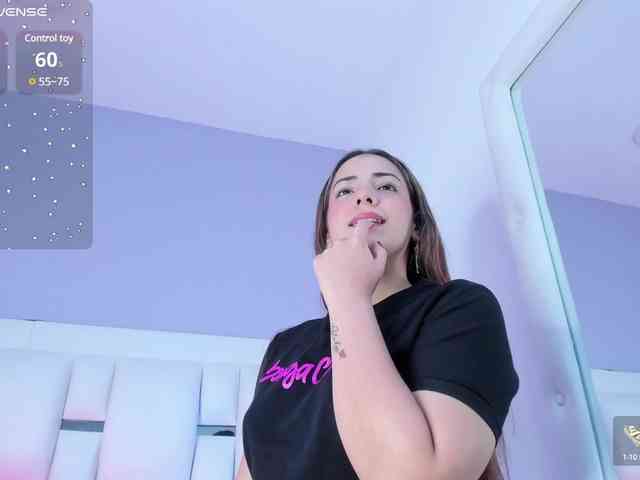 BellaSaint webcam