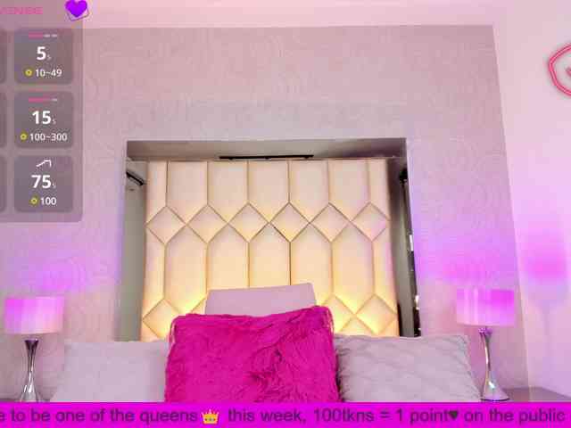 BellaSaint webcam
