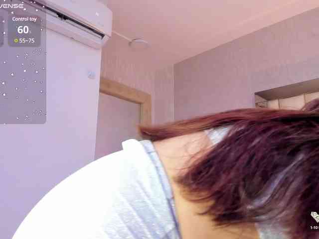 BellaSaint webcam