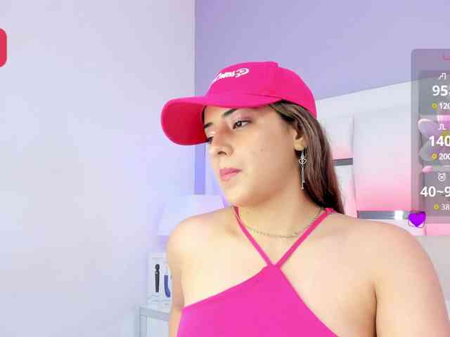 BellaSaint webcam