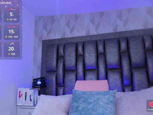 BellaSaint webcam