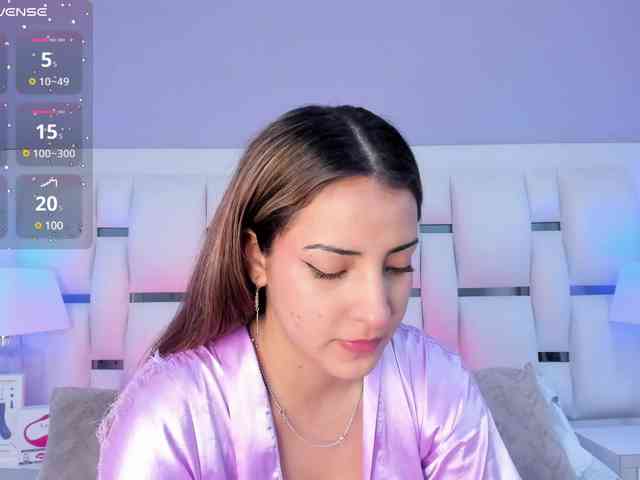 BellaSaint webcam