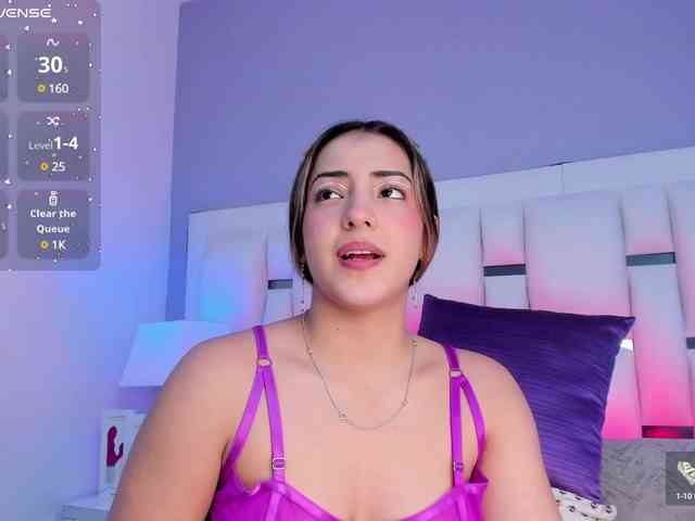 BellaSaint webcam
