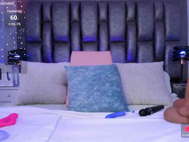 BellaSaint webcam