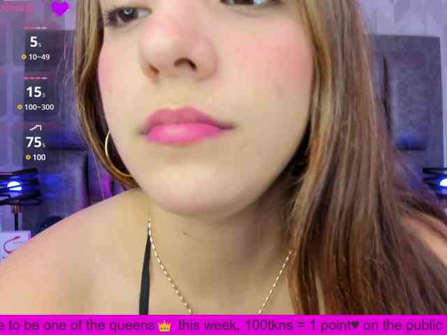 BellaSaint webcam