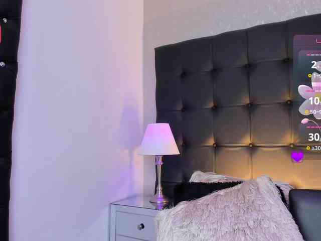 BellaSaint webcam